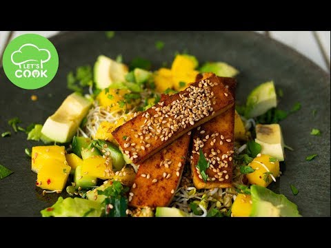 Veganes asiatisches REZEPT: Sesam-Tofu-Sticks mit Mangosalat