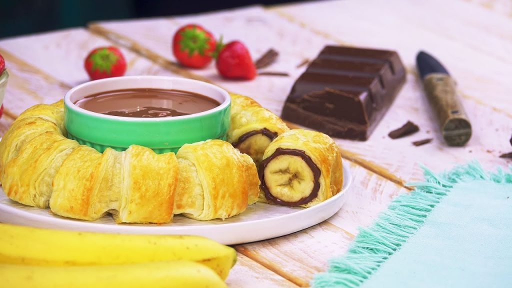 Nutella-Bananen-Ring fliegt mit doppelter Schokodröhnung auf den Teller