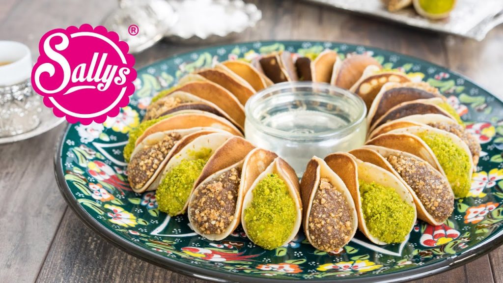 Atayef – gefüllte arabische Desserts mit Pistazien und Krokant / zwei Füllungen / Sallys Welt