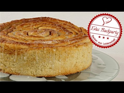 Hefeteig – Zimtschnecken – Kuchen (Cinnamon Buns Cake)