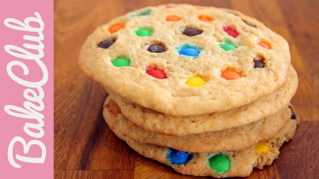 M&M's Cookies | BakeClub