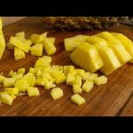 Ananas richtig schneiden 🍍 Mit dieser Technik ganz einfach