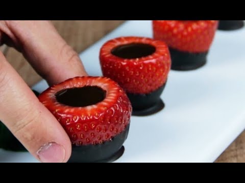 Erdbeer Schnaps aus der Frucht ist ein geniales Cocktail Rezept