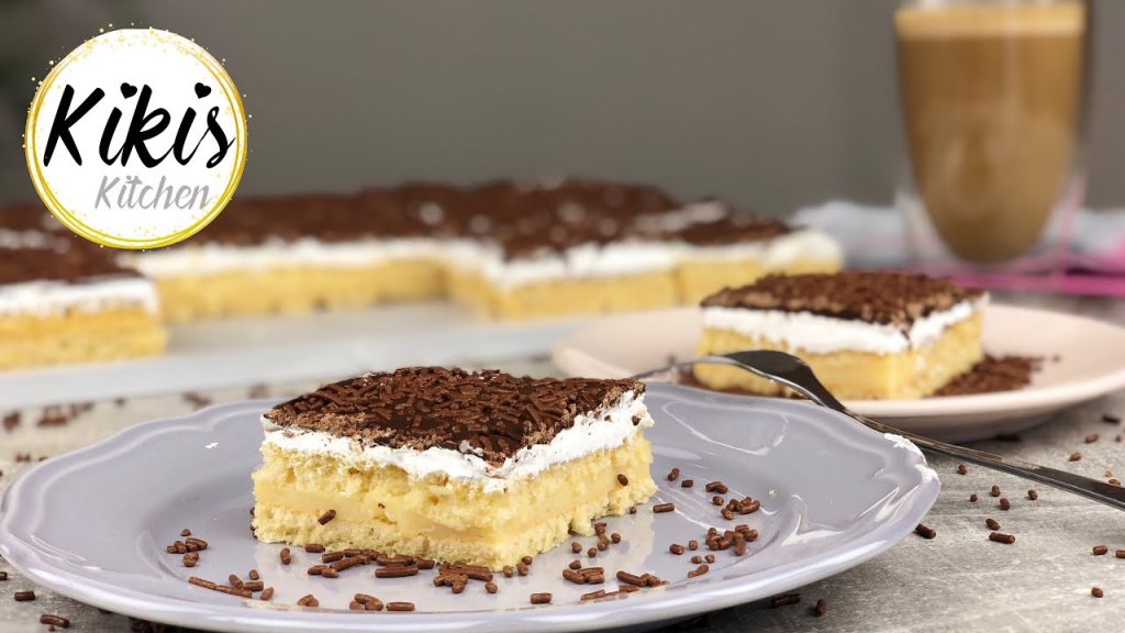 Puddingcremeschnitten mit Vanille und Marshmallowcreme | Blechkuchen | Konditorei Maus