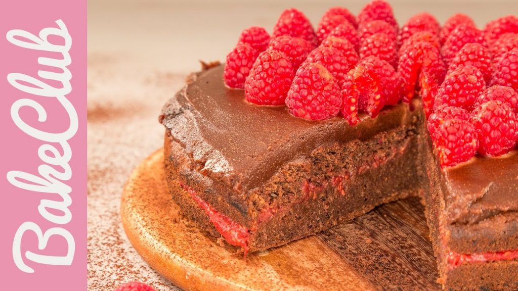 Gesunder Schoko-Himbeer-Kuchen ohne Zucker | BakeClub