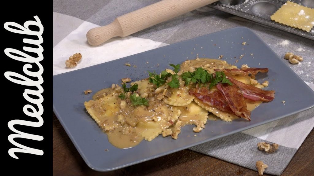 Ricotta-Parmesan-Ravioli mit Walnuss-Speck-Soße I Pasta Selbermachen I MealClub