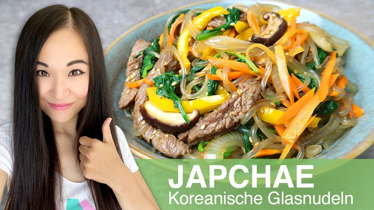 REZEPT: Japchae | Koreanische Glasnudeln mit Rindfleisch und Gemüse ...