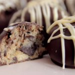 Cookie Dough Pralinen (Keksteig-Pralinen) | BakeClub