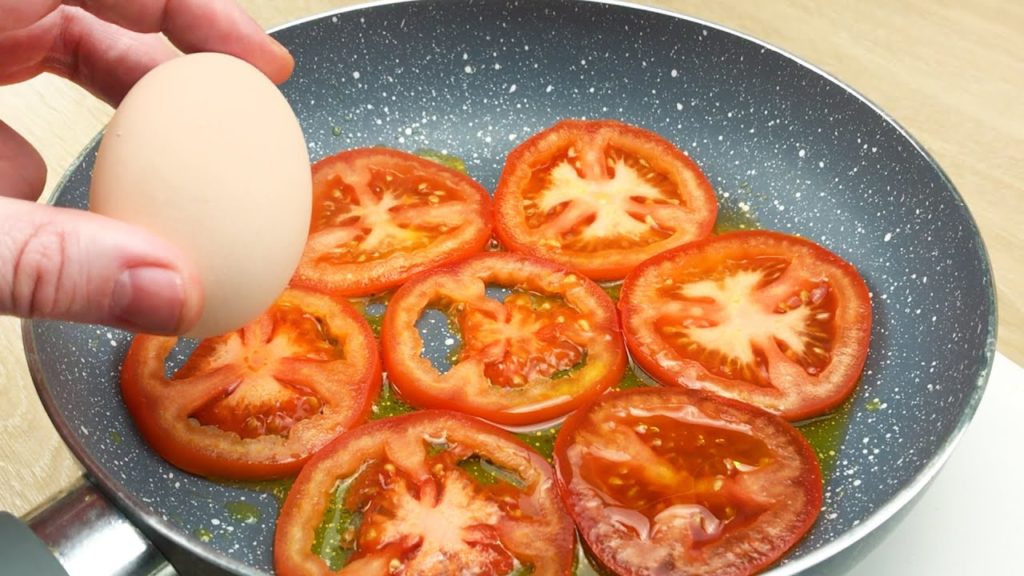 Hast du eine Tomate und ein Ei? Preiswertes und leckeres Rezept #17