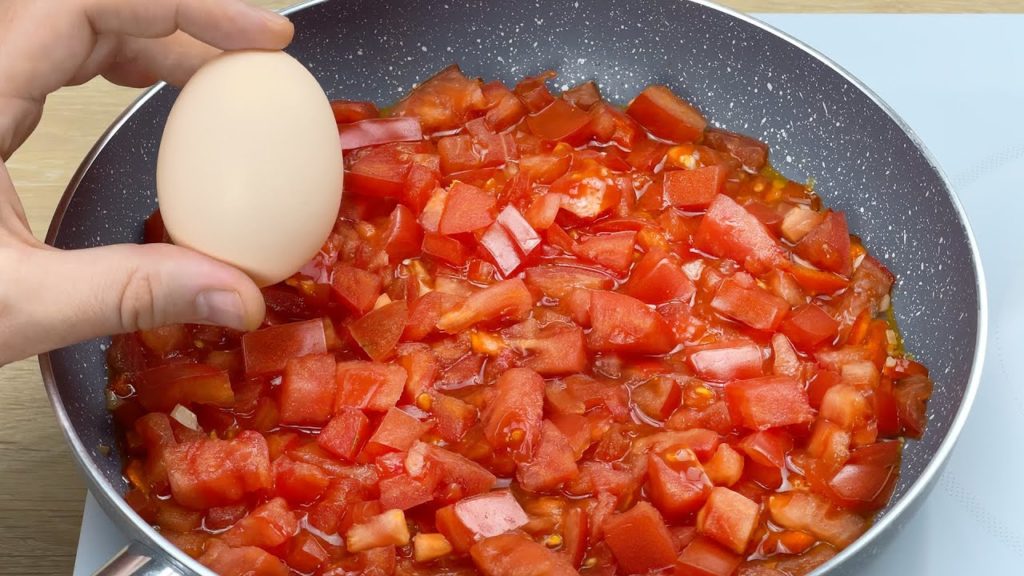 Ich habe noch nie so leckere Eier mit Tomaten gegessen! Das einfachste Frühstück in 5 min #103