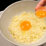 Wenn Sie Käse und Eier haben, bereiten Sie diese köstliche Mahlzeit in 10 Minuten zu! Lecker!