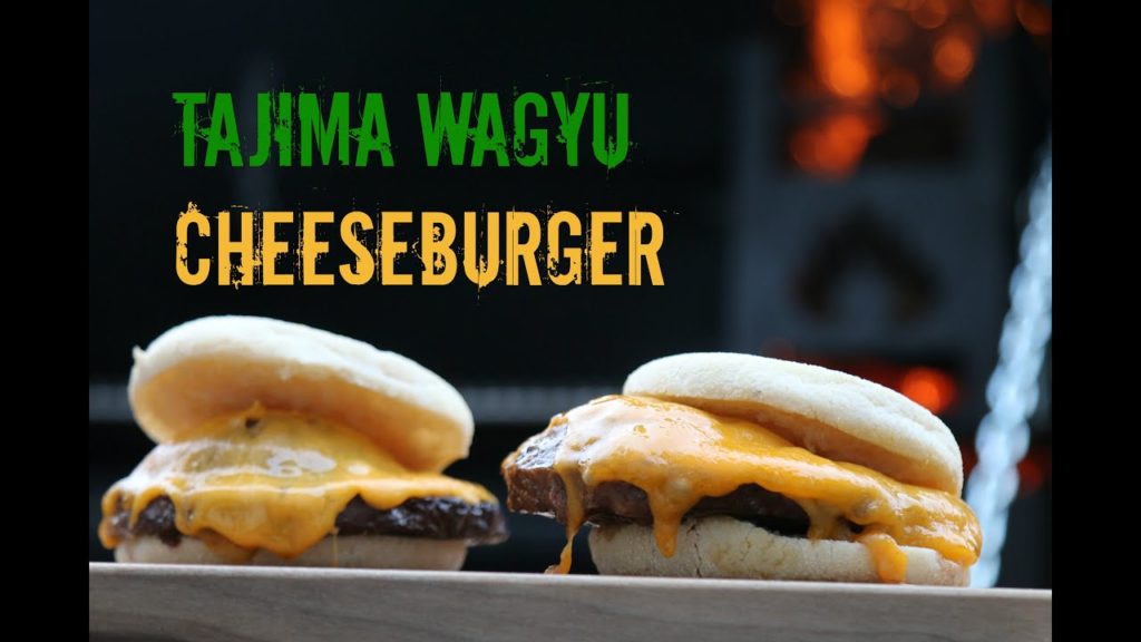 Tajima Wagyu Cheeseburger ohne Schnick Schnack vom Braai