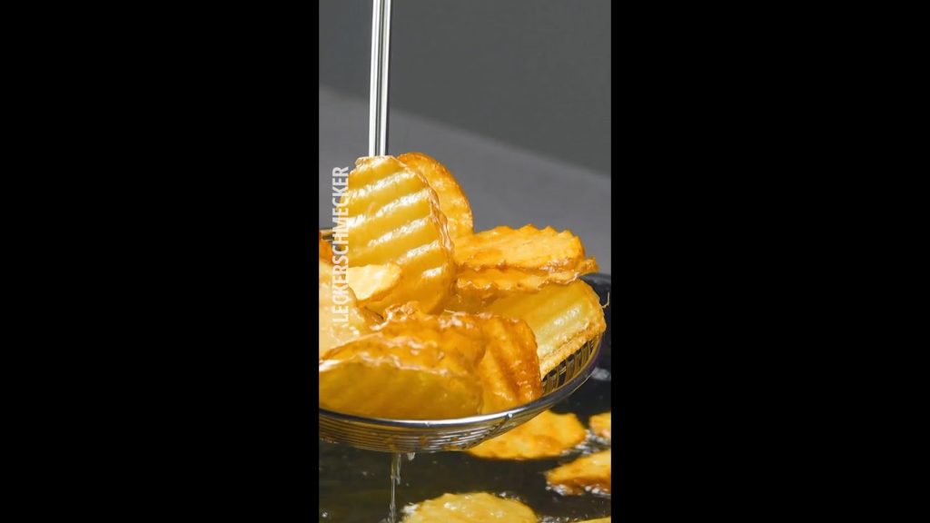 Knusprige Kartoffelchips einfach selber machen! #Shorts Abonniere uns für mehr leckere Ideen! ⬇️⬇️⬇️