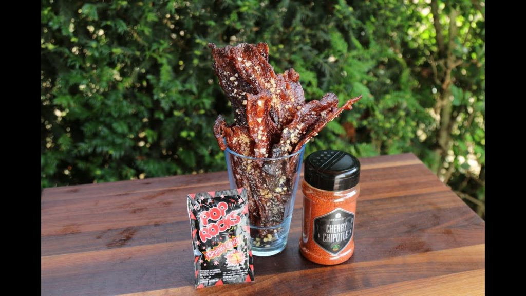 Pop Rocks Cherry Chipotle Candy Bacon – knisternder Gaumensex! – Cracking Candy Bacon