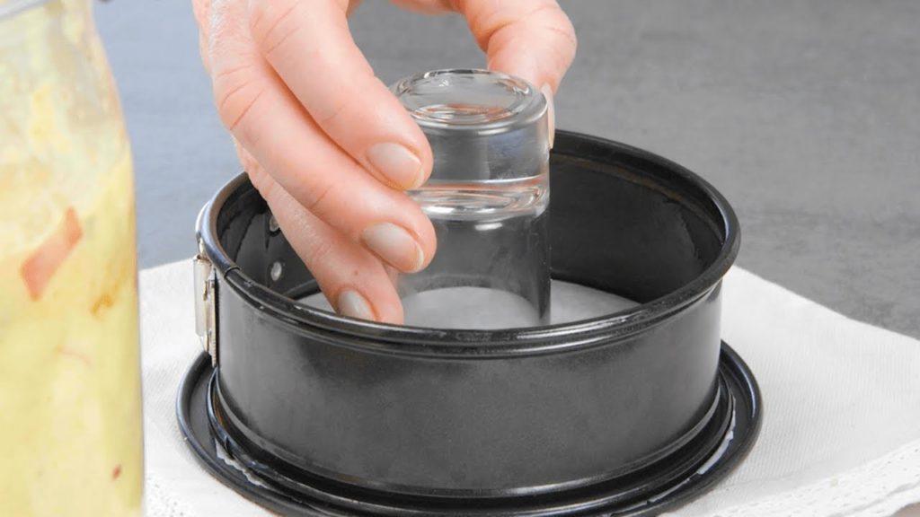 Was hat ein Schnapsglas in einer Mini-Kuchenform zu suchen? 3 einmalige Donut-Variationen