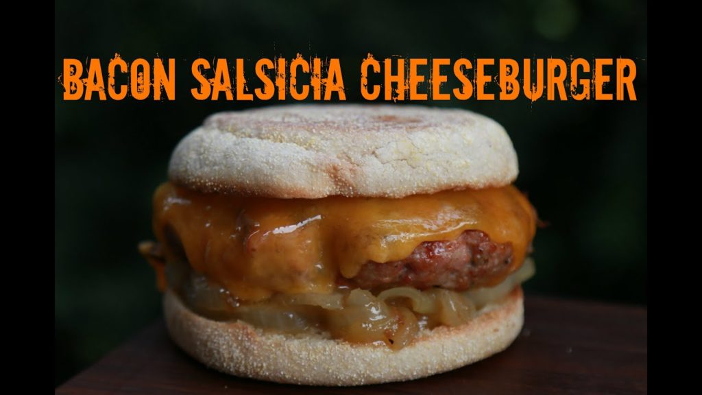 “Bacon Salsicia” Cheeseburger