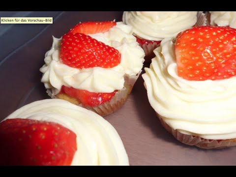 Sallys Buttermilch-Cupcakes mit Erdbeeren und Mascarpone-Topping / Sallys Welt
