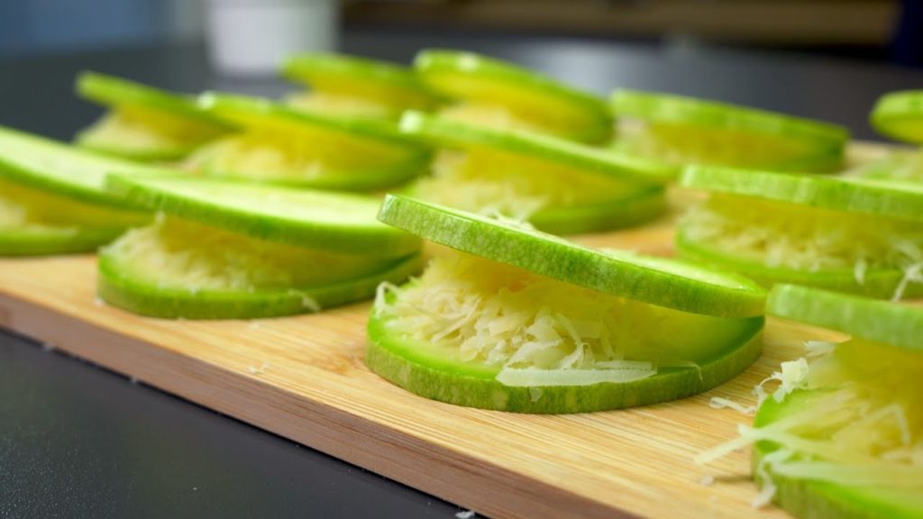 Ein einfaches, schnelles und sehr leckeres Rezept für Zucchini Koteletts!