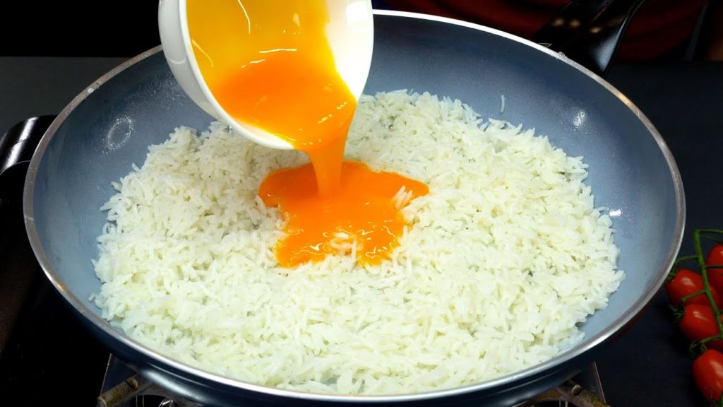 Hast du Reis und Eier zu Hause? 😋 Schnell, einfach und lecker! Unbedingt ausprobieren!