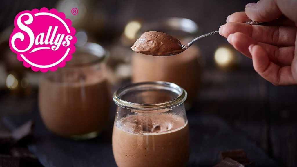 Mousse au Chocolat – schokoladig, cremig & gelingsicher! / Sallys Welt