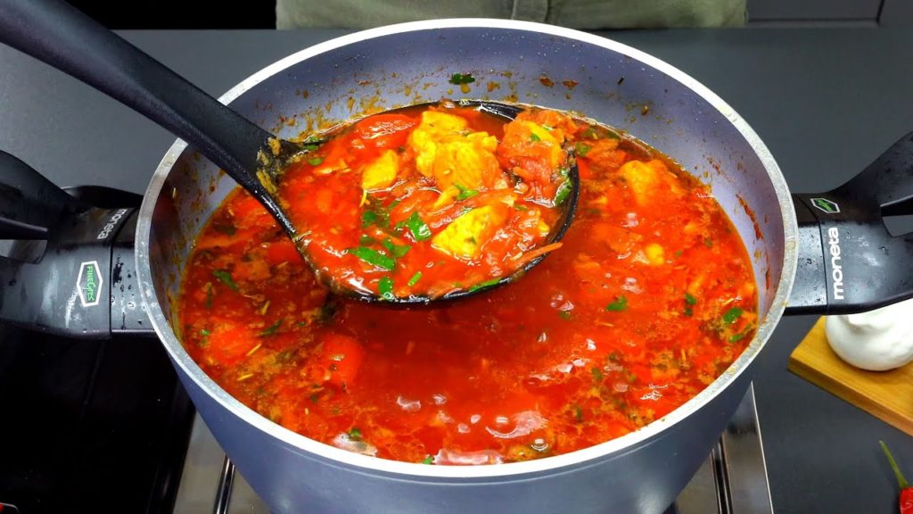 Das erstaunlich leckerste traditionelle Rezept! Rezept für ungarische rote Suppe!