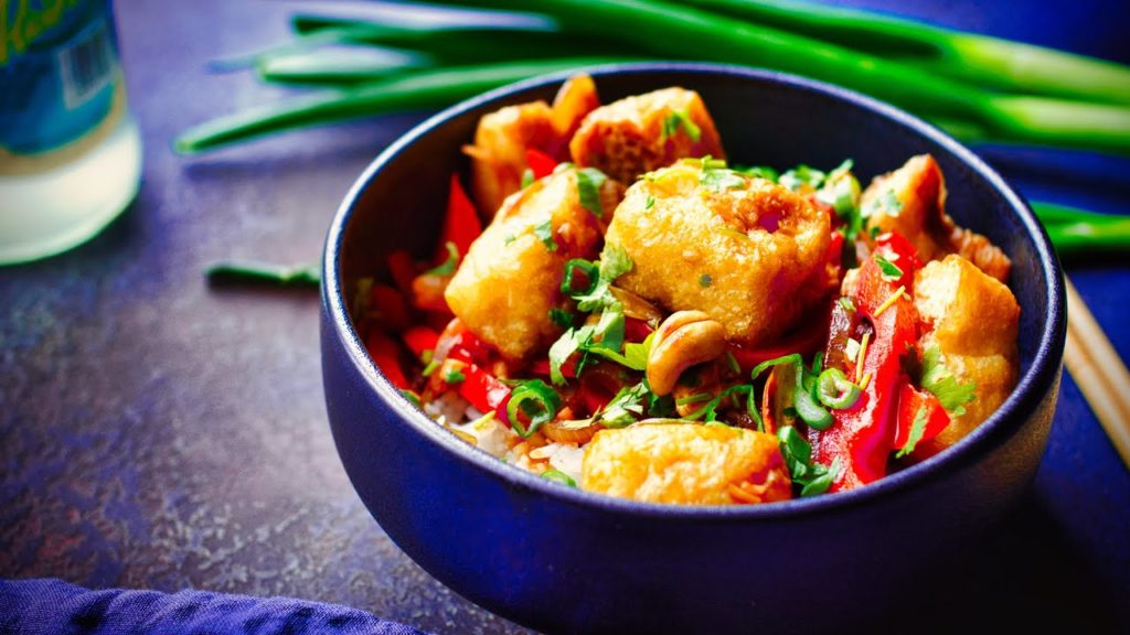 15-Min Rezept: Asiatische Bowl mit Tofu (vegan)