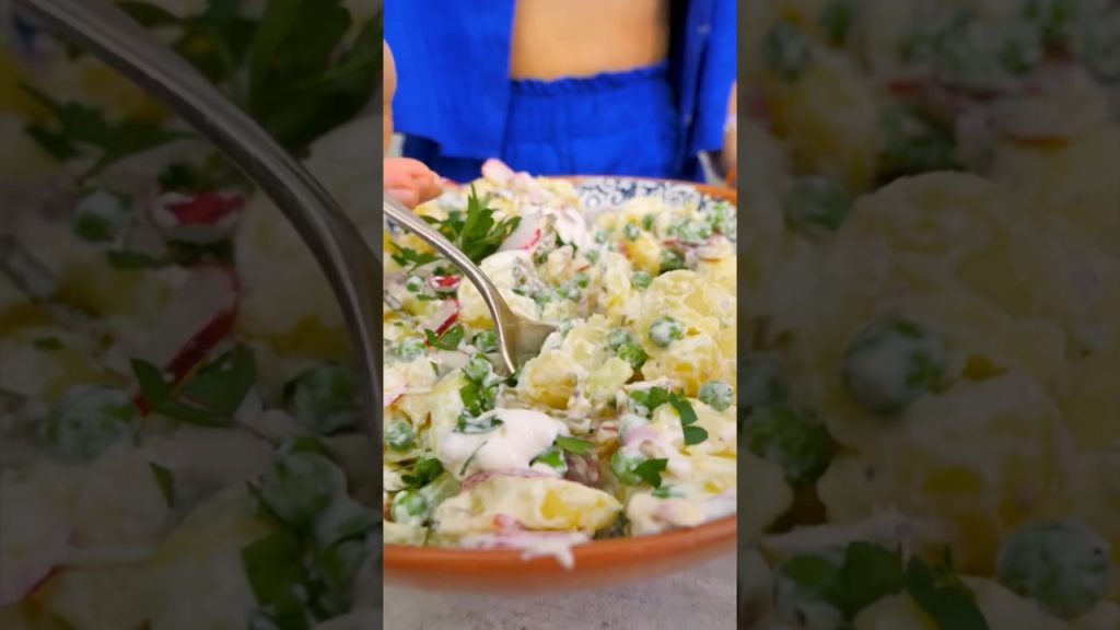 Kartoffelsalat mit Mayo oder ohne?! Dieser ist bunt, frisch und lecker! Rezept gibts hier!