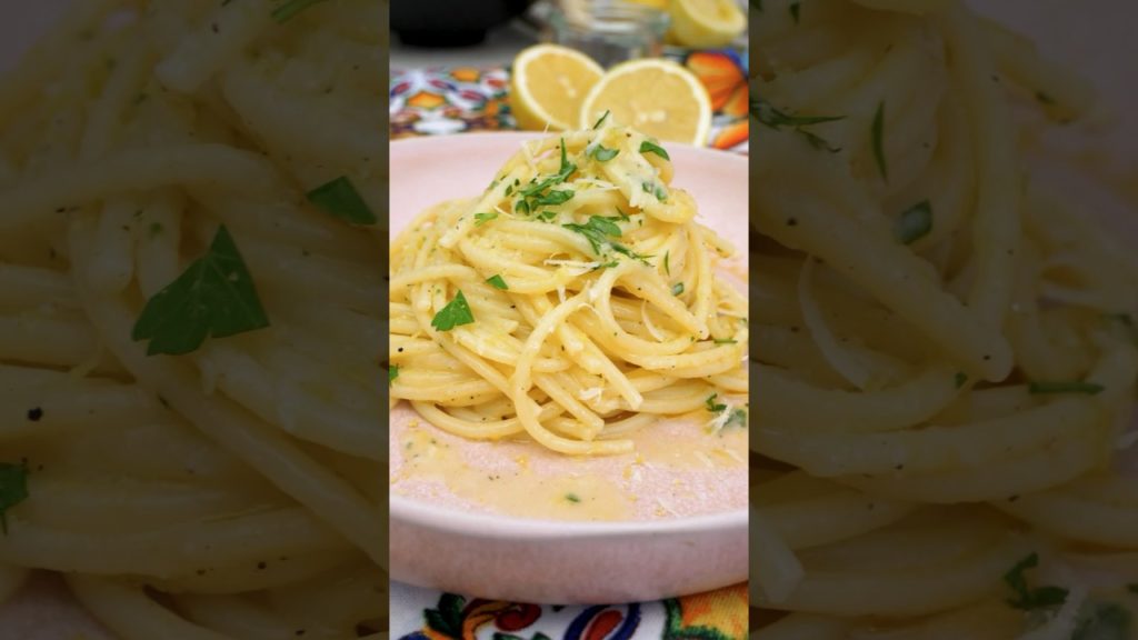 Spaghetti al Limone: Knoblauch, Butter & viel Zitrone. Man könnte fast Pasta alla Feli sagen🍋🇮🇹😉