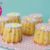 Rhabarber-Muffins mit Marzipan und Oblatenblumen / Sallys Welt