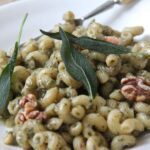 Salbei-Walnuss-Pesto-Pasta