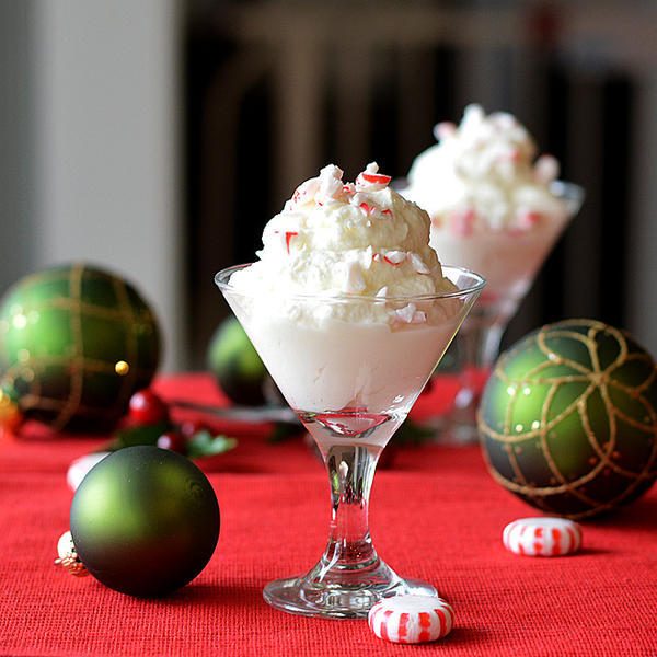 Weiße Schokoladen-Pfefferminz-Mousse {Vegan}