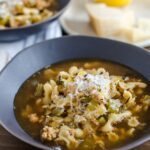 Rezept: Hähnchen-Minestrone-Suppe mit Rosmarin und Zitrone