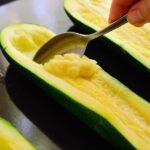 Vegane gefüllte Zucchini