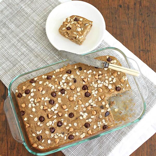 Frühstücksriegel mit Bananenbrot (glutenfrei mit veganer Option)