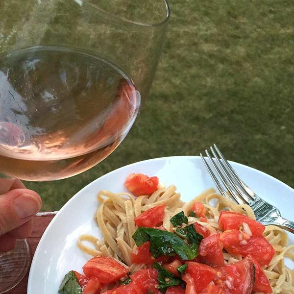 Frische Pasta mit Tomatensalsa