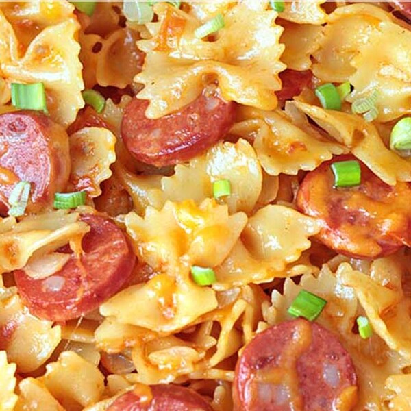 Eintopf-Kielbasa-Pasta