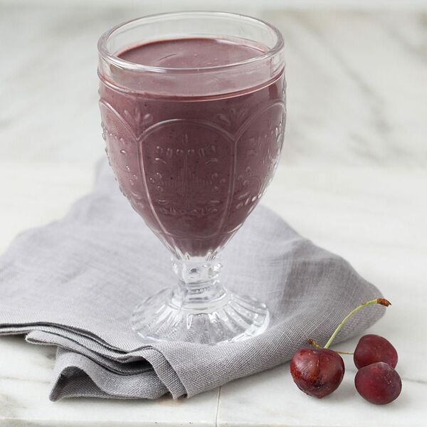 Acai-Kirsch-Smoothie