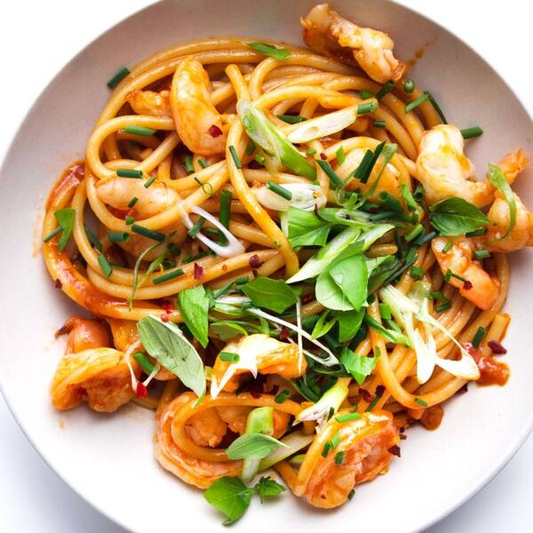 Pasta mit Garnelen und San Marzano Tomaten