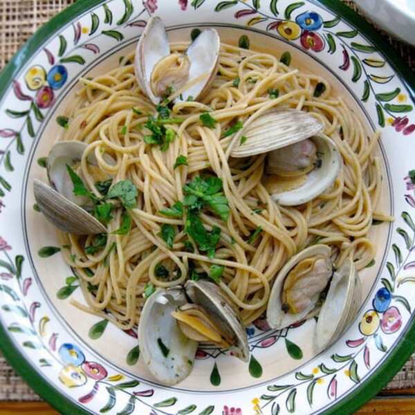 Spaghetti mit weißer Muschelsauce