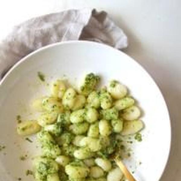 Einfache vegane Pesto-Gnocchi