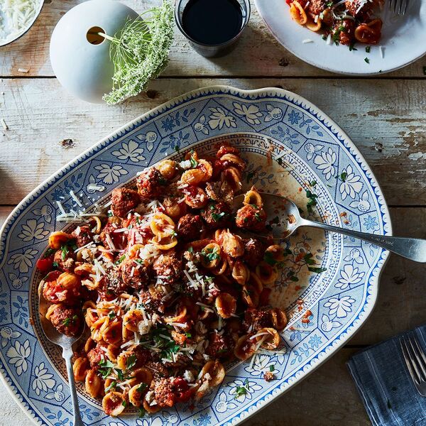 Orecchiette mit kleinen Lammfleischbällchen