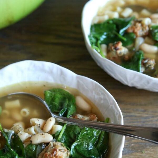 Italienische Hochzeitssuppe mit Putenfleischbällchen