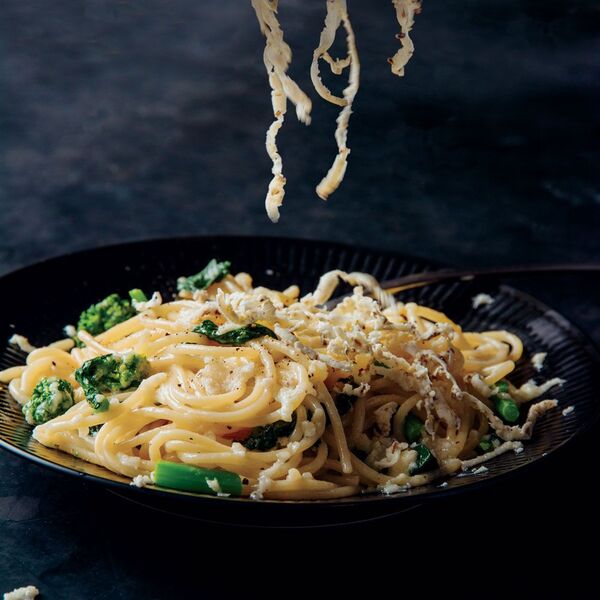 Spaghetti mit Cacio e Pepe Butter