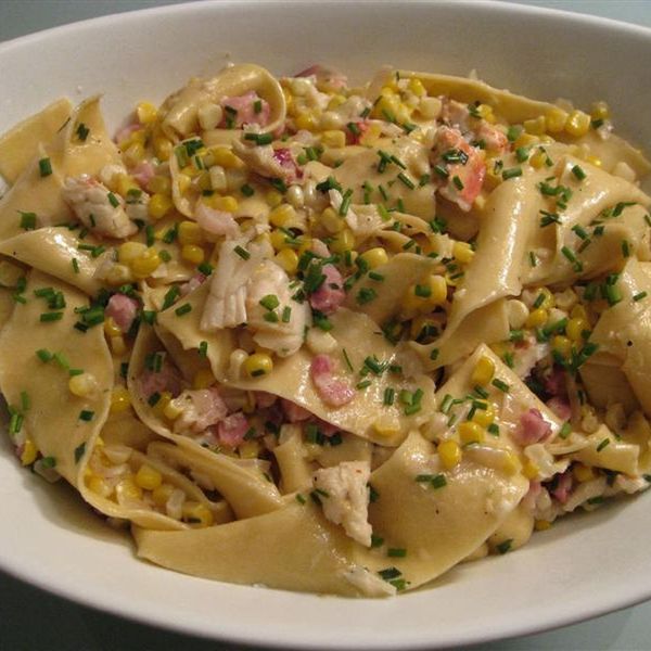 Pappardelle mit Mais, Hummer, Pancetta und Crème Fraîche