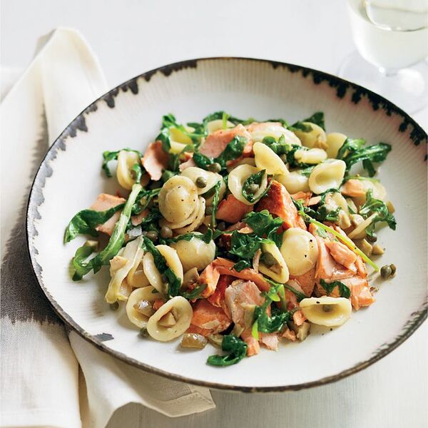 Orecchiette mit Lachs, Rucola und Artischocken