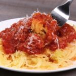 Einfacher Spaghettikürbis aus dem Slow Cooker