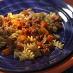 Vollkorn-Fusilli mit Rinderragout