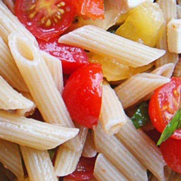 Caprese-Penne-Nudelsalat