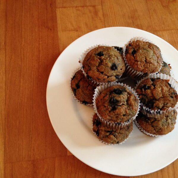 Vegane Bananen-Blaubeer-Muffins