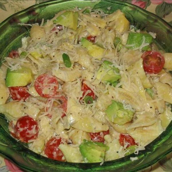 Avocado-Caesar-Nudelsalat